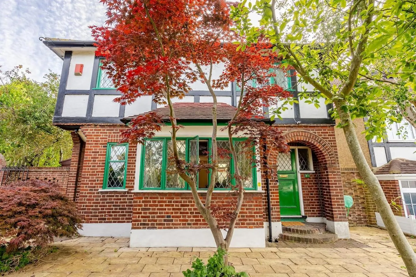 Spacious 4Bed House In London-20 Mins To Central location