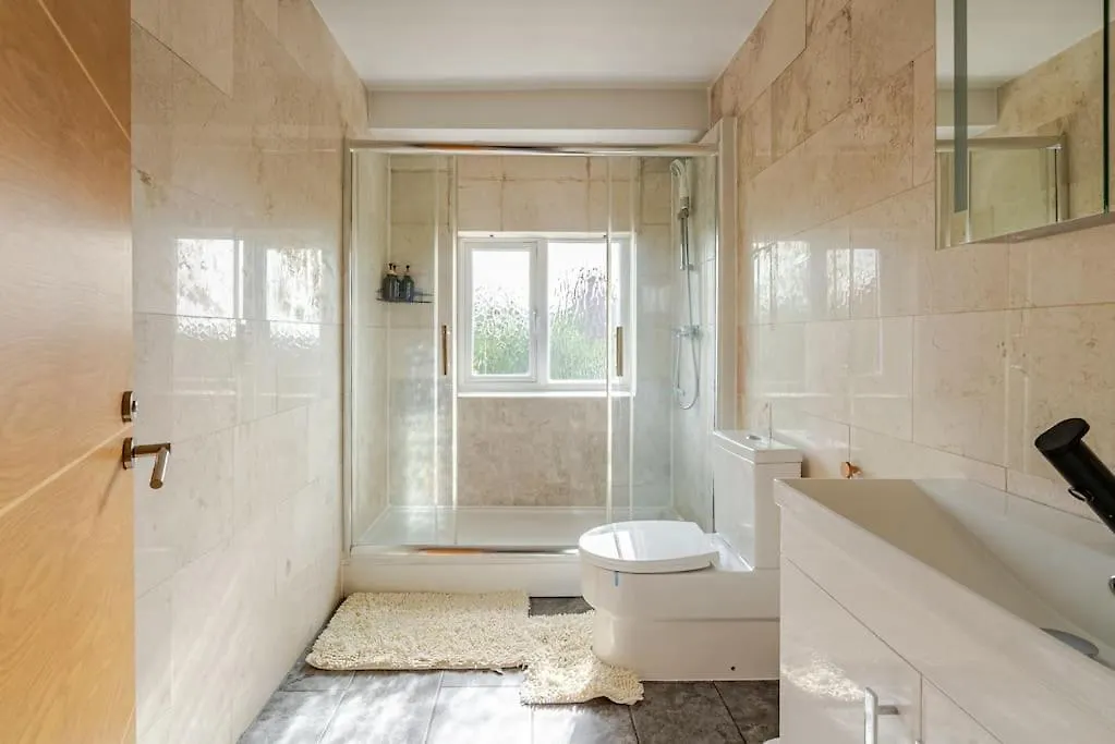 Holiday home Spacious 4Bed House In London-20 Mins To Central Eltham