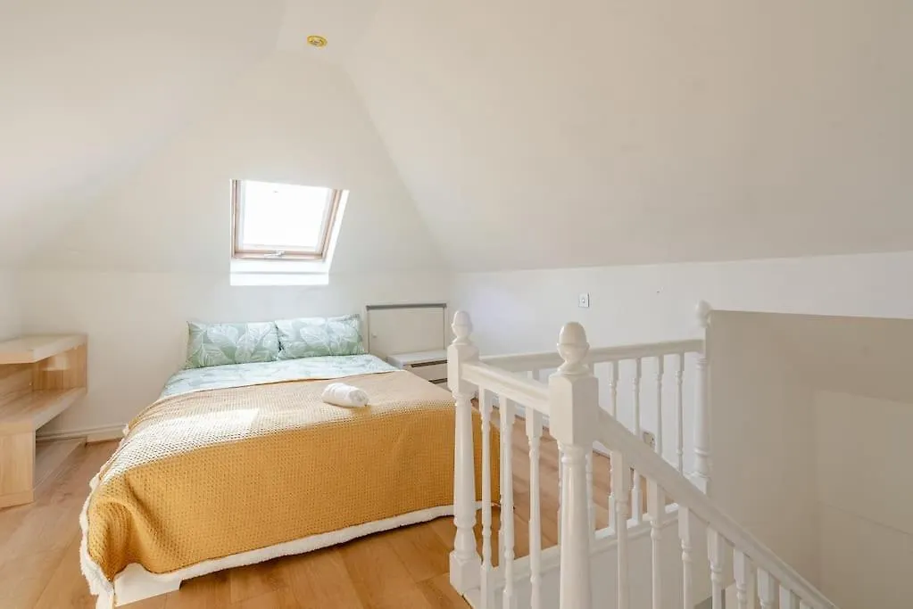 Holiday home Spacious 4Bed House In London-20 Mins To Central Eltham