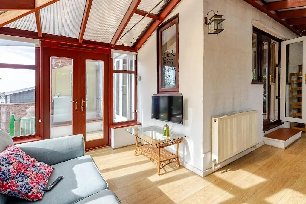 Holiday home Spacious 4Bed House In London-20 Mins To Central Eltham