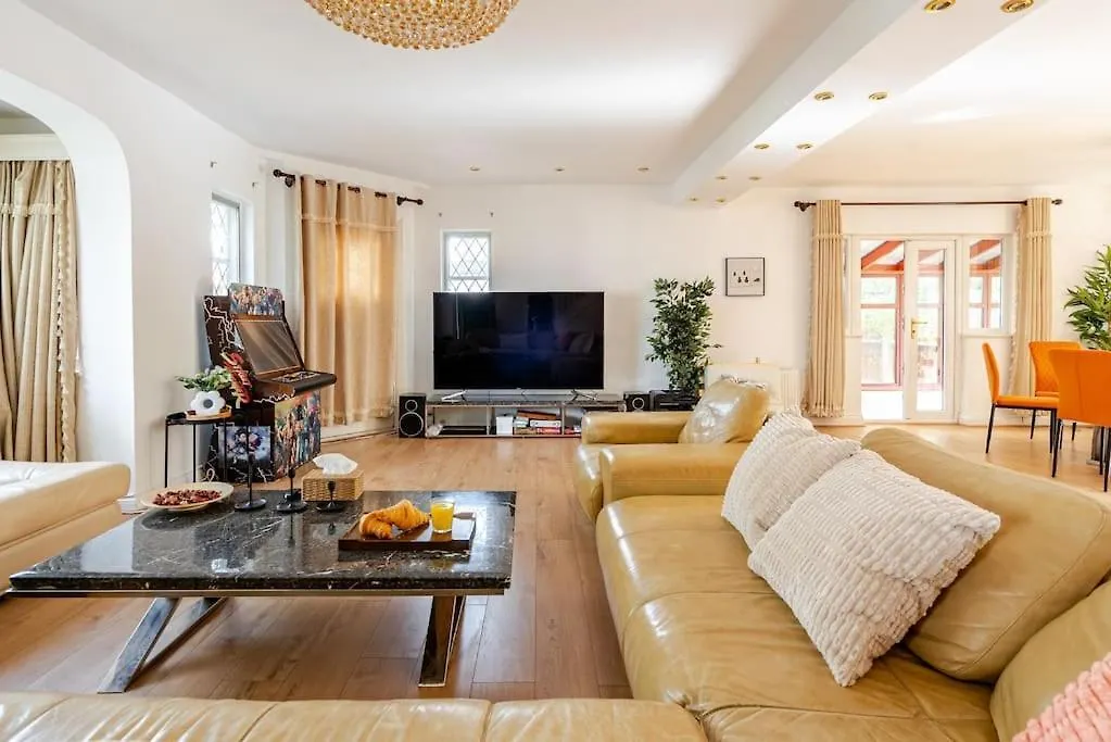 Spacious 4Bed House In London-20 Mins To Central Eltham United Kingdom