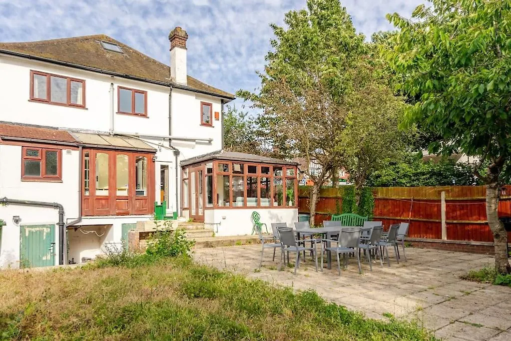 Spacious 4Bed House In London-20 Mins To Central Eltham 0*,  United Kingdom