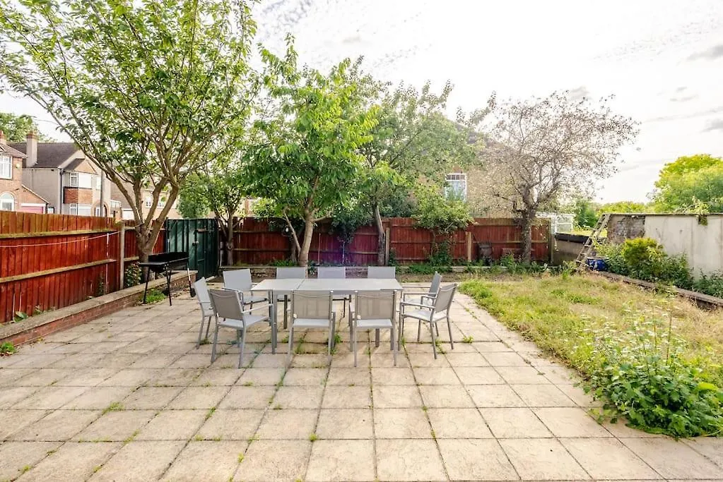 Holiday home Spacious 4Bed House In London-20 Mins To Central Eltham United Kingdom