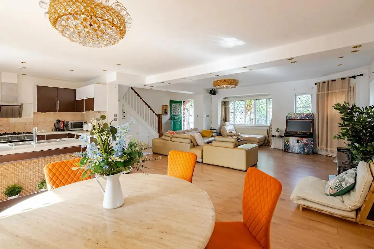 Spacious 4Bed House In London-20 Mins To Central Eltham 0*,